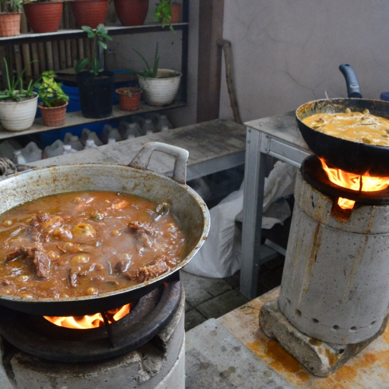 Simulasi Makan Siang Gratis Ala Startup Company Comestoarra
